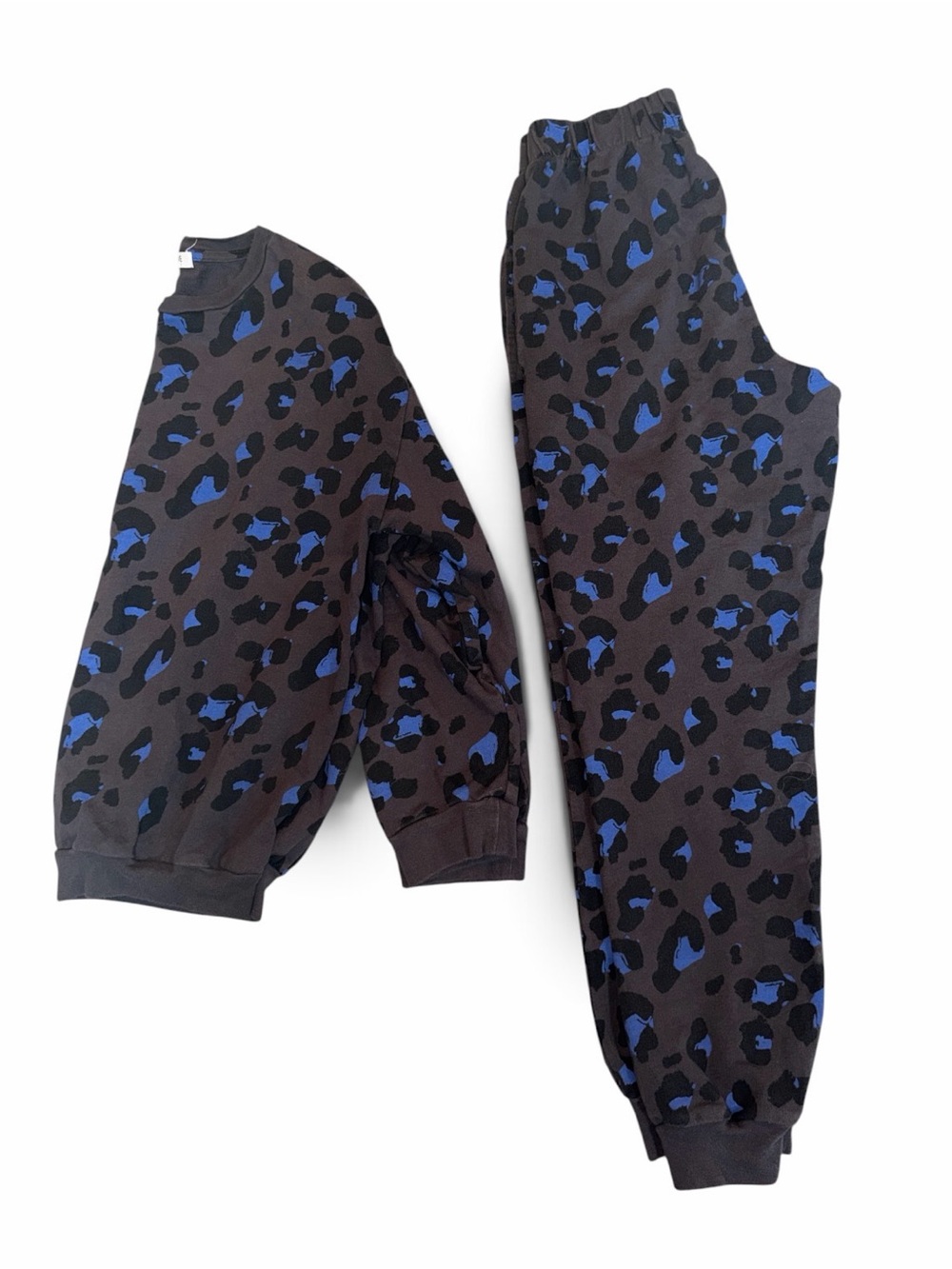 Kids Crewneck Sweatshirt and matching pants in Charcoal with Blue Leopard Print